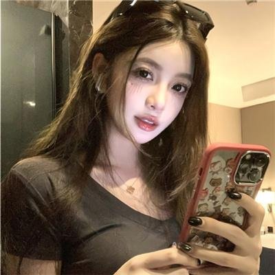 莫斯科来的香烟女孩